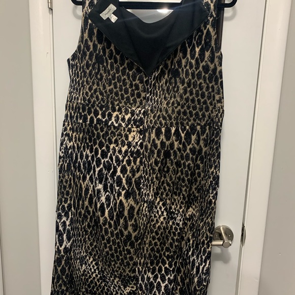 Plus Sized Snakeskin Patterned Dress - Picture 3 of 3